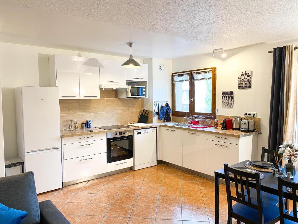 Luxueux Appartement Evry Centre - Parking - Rer A 10 Min Courcouronnes Екстер'єр фото